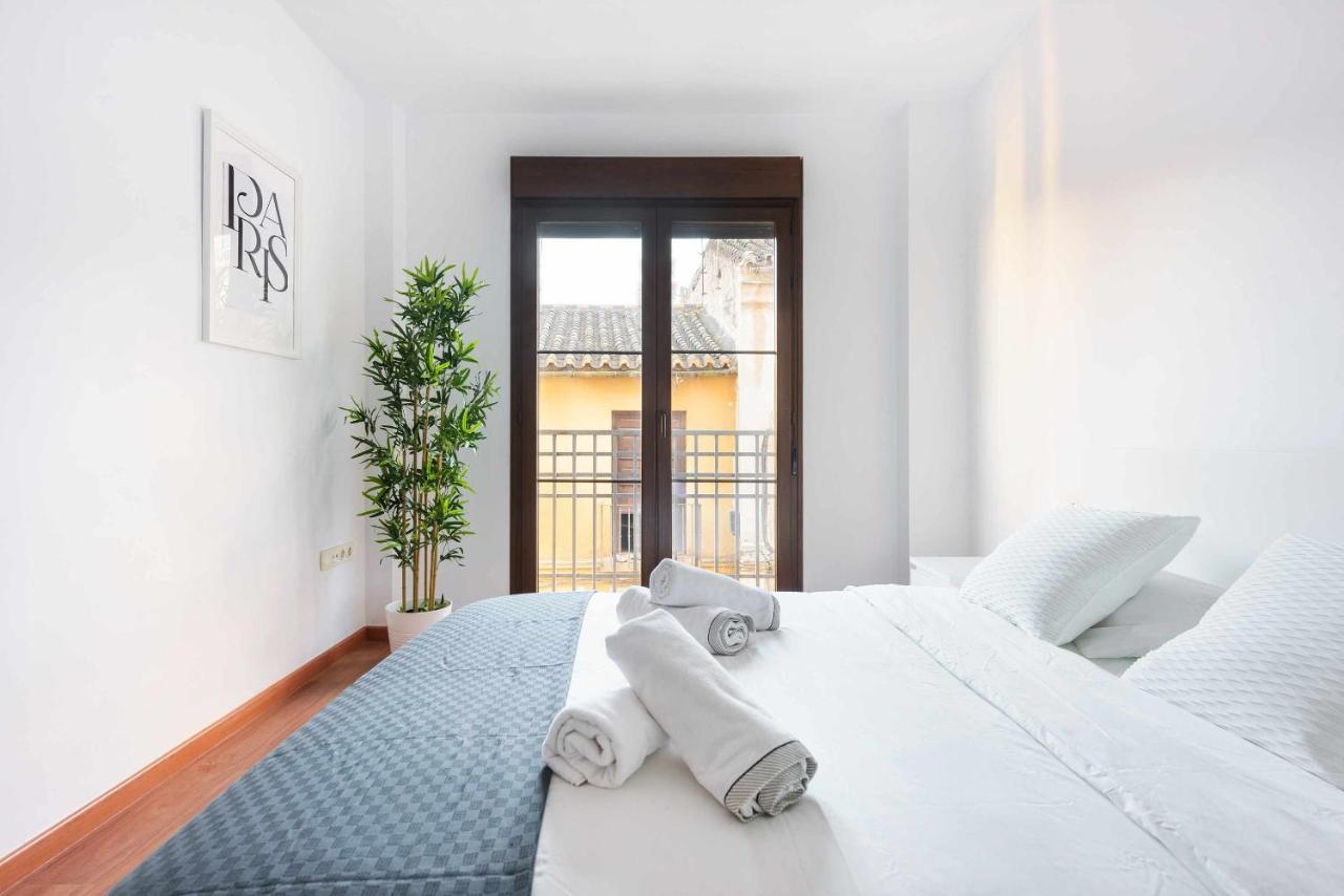 Pineapple Rosaleda 13 Apartment Malaga Bagian luar foto