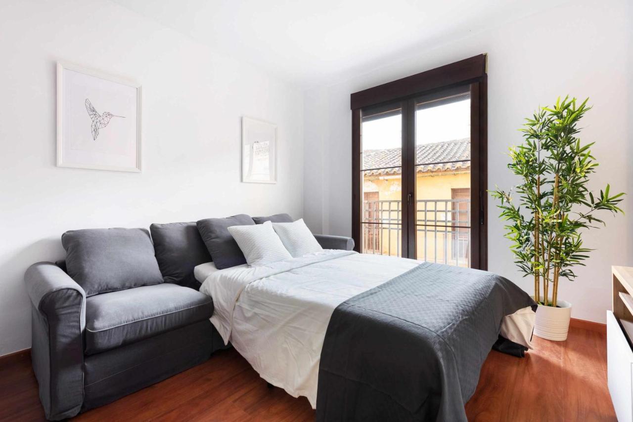 Pineapple Rosaleda 13 Apartment Malaga Bagian luar foto