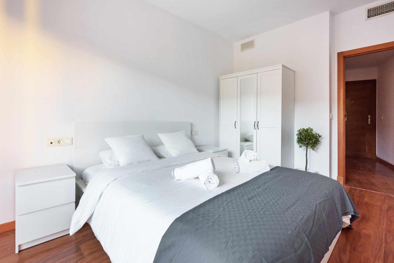 Pineapple Rosaleda 13 Apartment Malaga Bagian luar foto